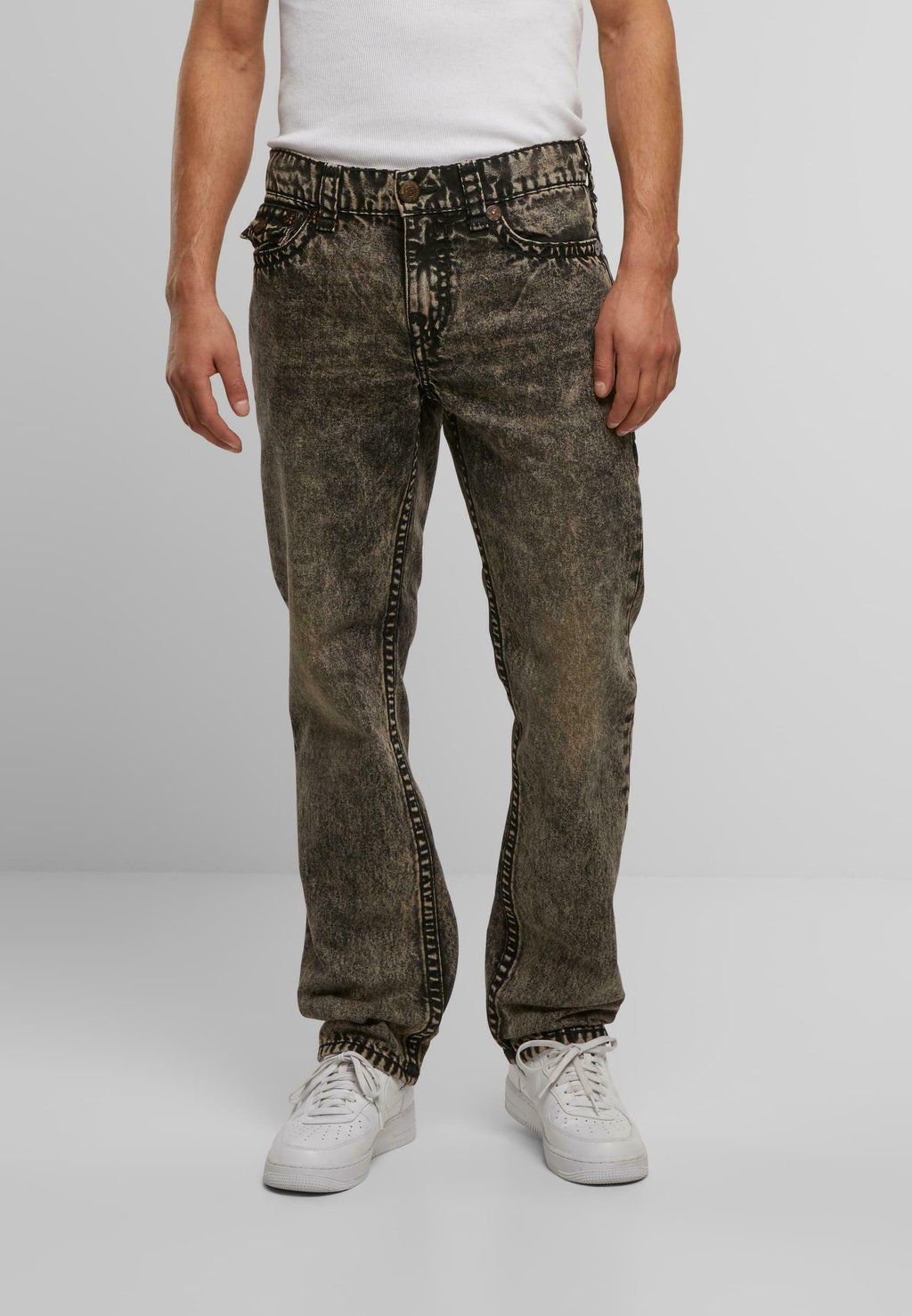 

Джинсы прямого кроя ACID OVERDYE VINNY SUPER T FLAP True Religion, черный
