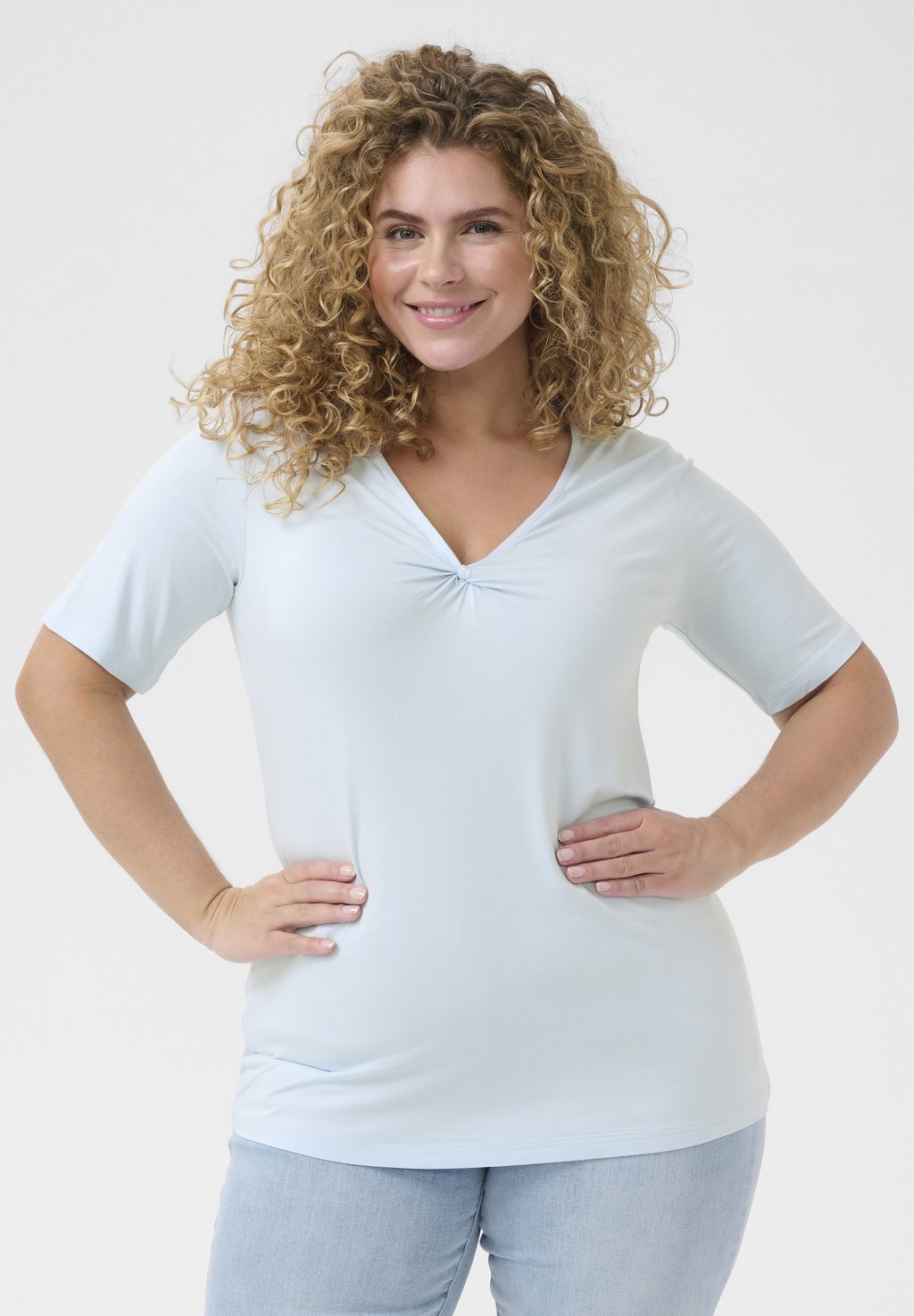 

Базовая футболка KCWINNI Kaffe Curve, светло-голубой