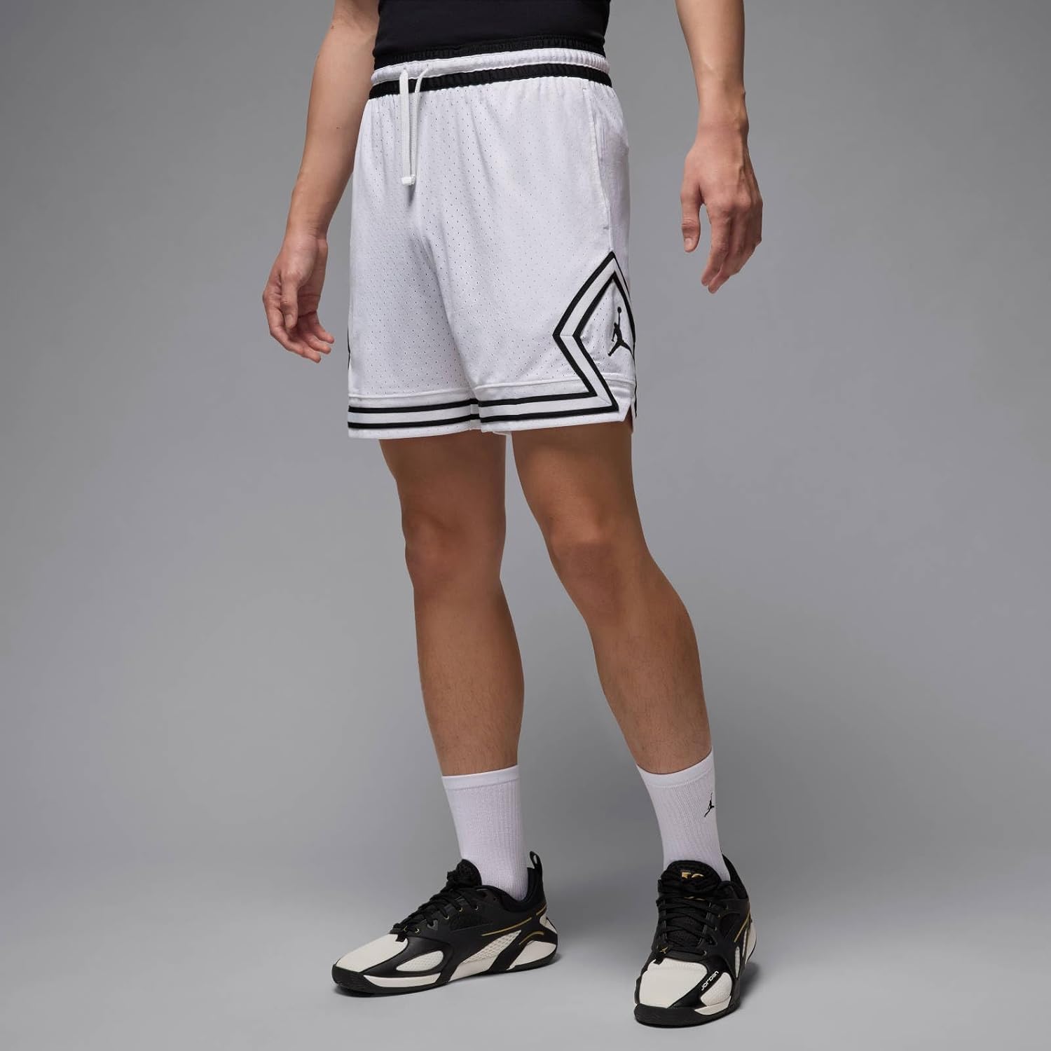 

Мужские шорты Nike Jordan Diamond Mesh Dri-Fit белого цвета, код HF9910-100, White / Black
