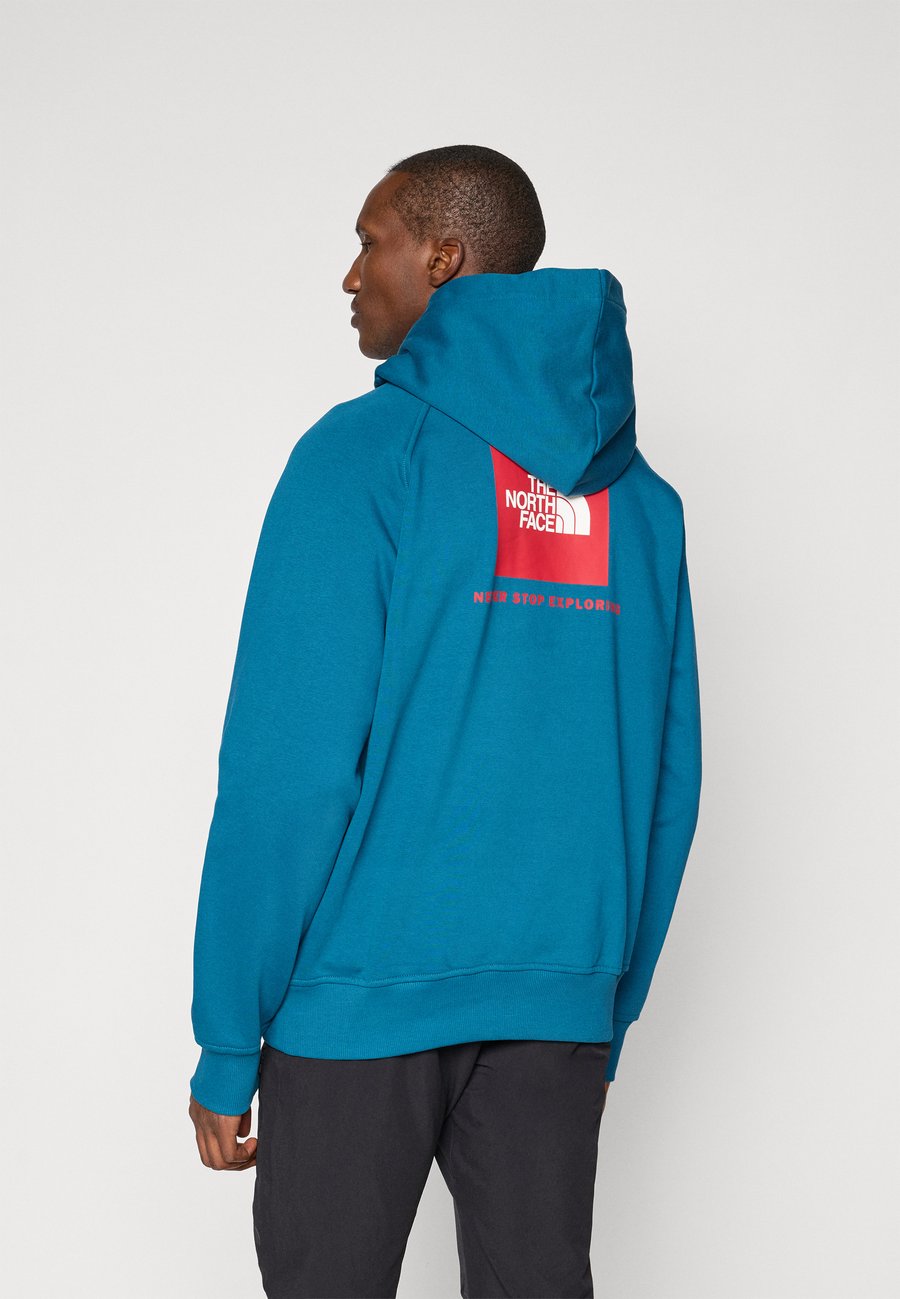 

Толстовка The North Face M RAGLAN BOX NSE, Mineral Ink/Red/Beige