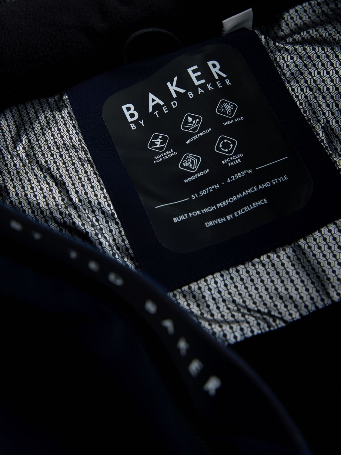 Baker by Ted Baker Зимняя куртка в цвете Navy, Light Blue — фото 3