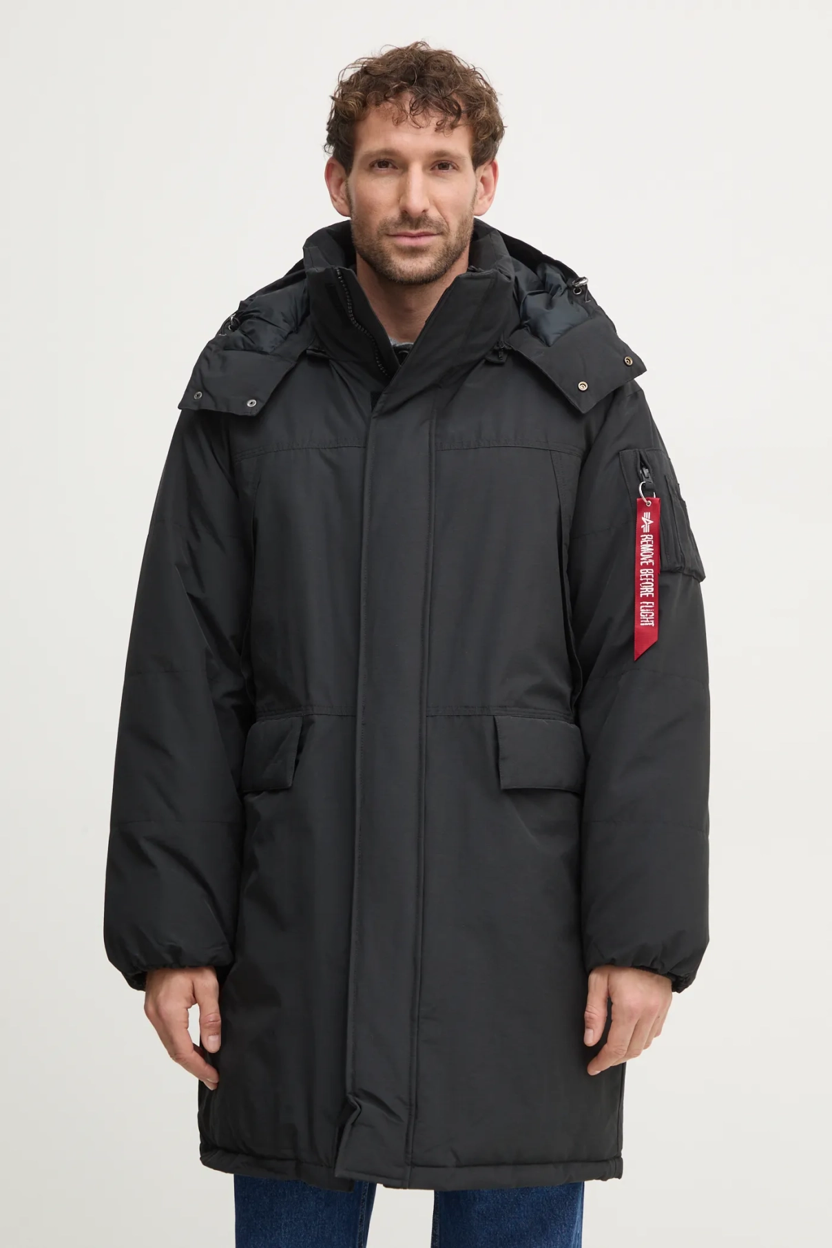 

Куртка Alpha Industries, черный