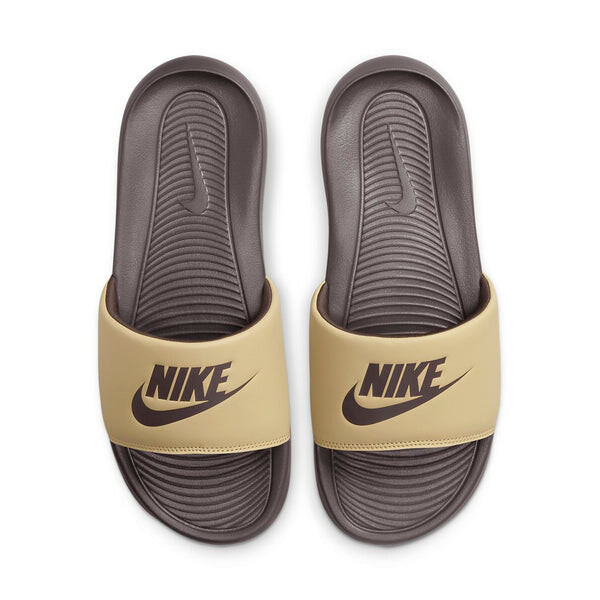 Тапочки victori one slide 'wheat grass baroque brown' Nike, зеленый — фото 3