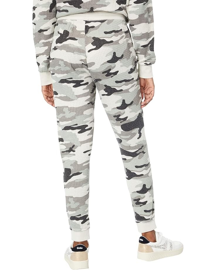 

Брюки Dylan by True Grit Hallie Camo Waffle Joggers, естественный