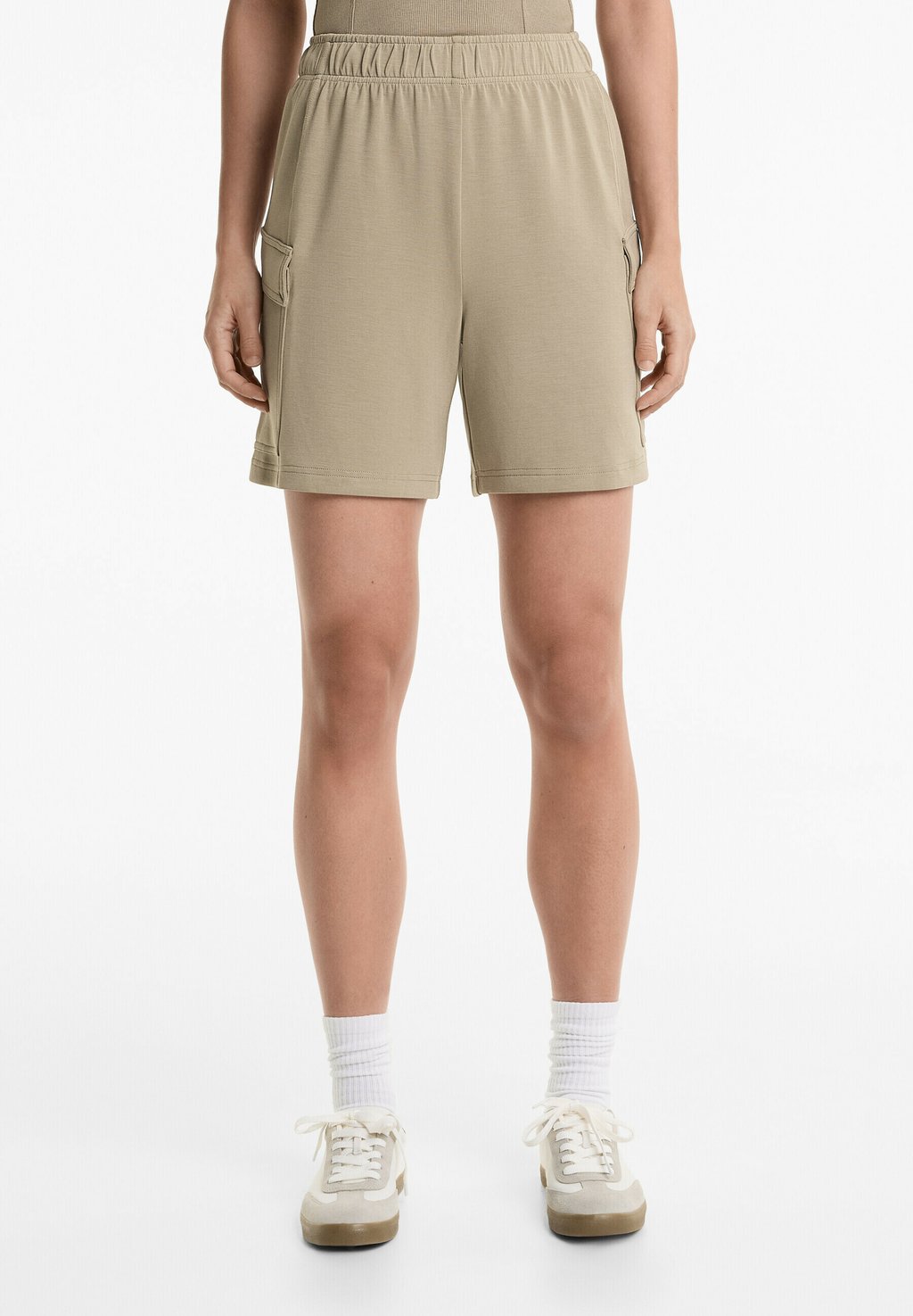 

Шорты SOFT TOUCH WITH POCKETS OYSHO, цвет Mottled Green