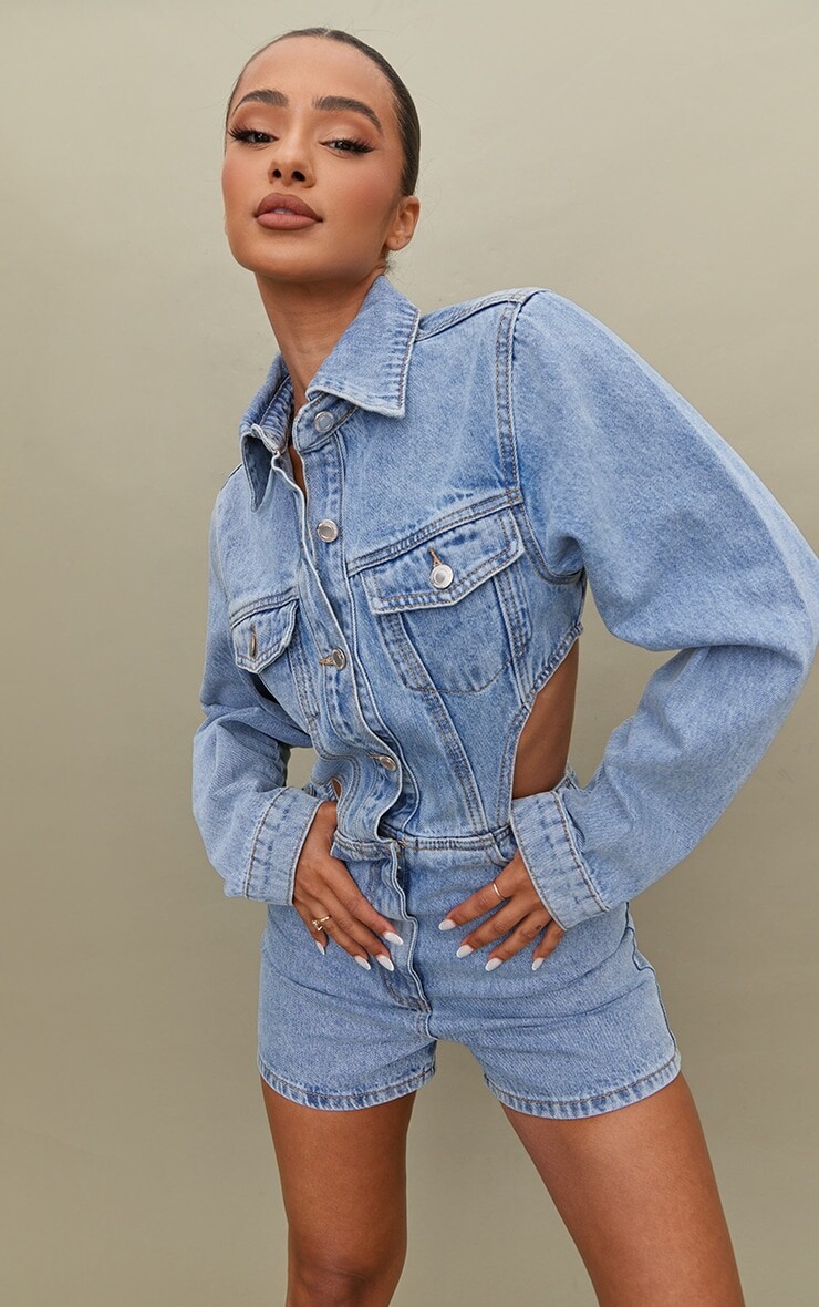 

PrettyLittleThing Голубой джинсовый комбинезон с вырезами Petite