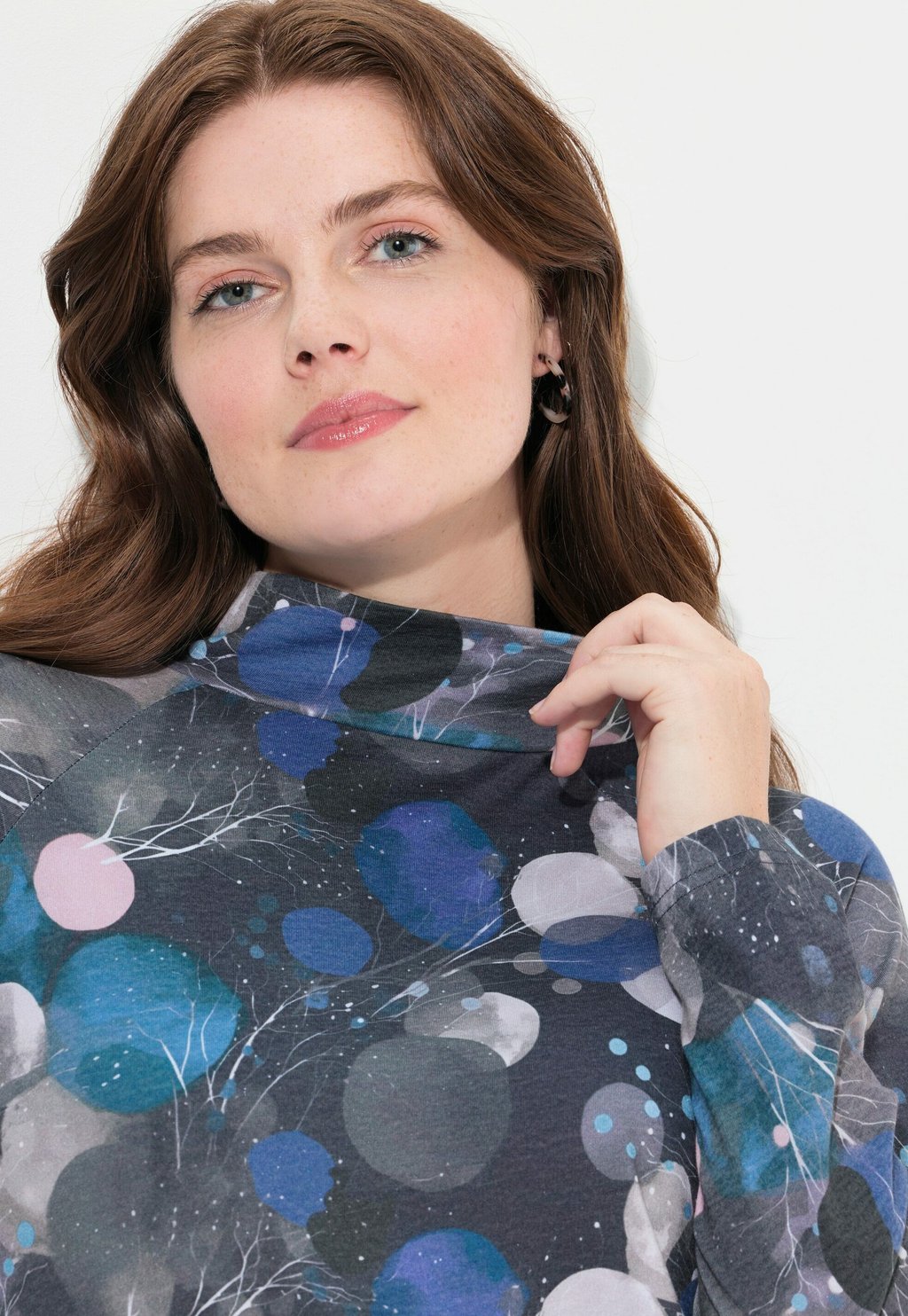 

Топ с длинными рукавами POLKA DOT TURTLENECK TEE Ulla Popken, темно-синий