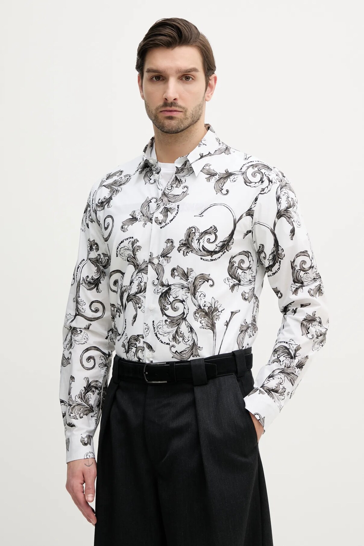 

Рубашка из хлопка Versace Jeans Couture, белый