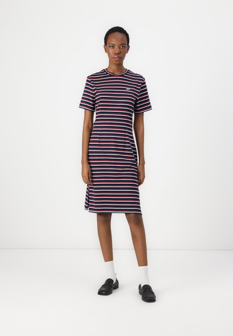 

Платье Lacoste Jersey dress, Navy Blue/Grenadine/Dark Blue