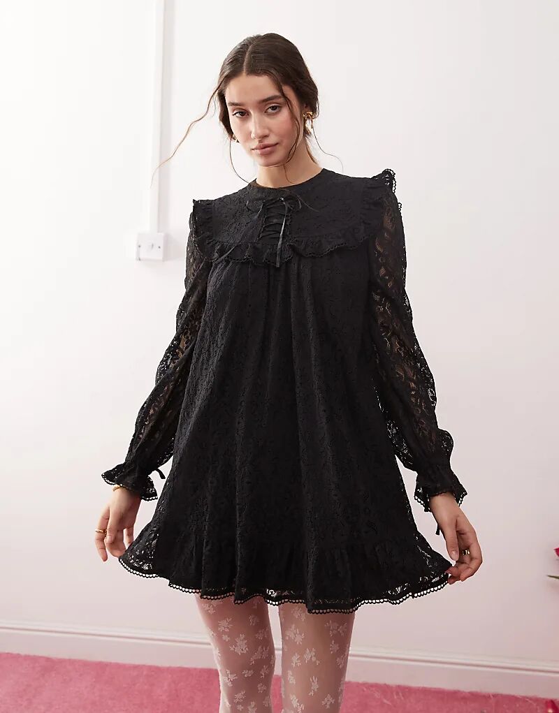 

Платье-халат с кружевной отделкой и ленточками черного цвета Miss Selfridge