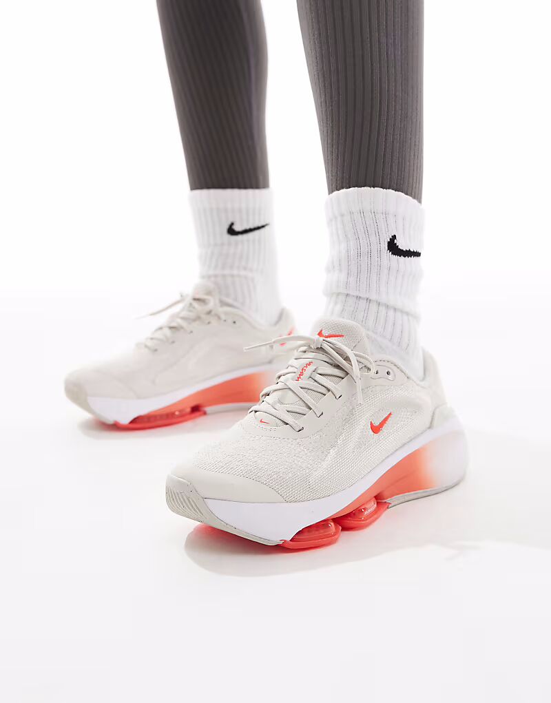 Кроссовки Nike Training Versair серого и розового цветов — фото 3