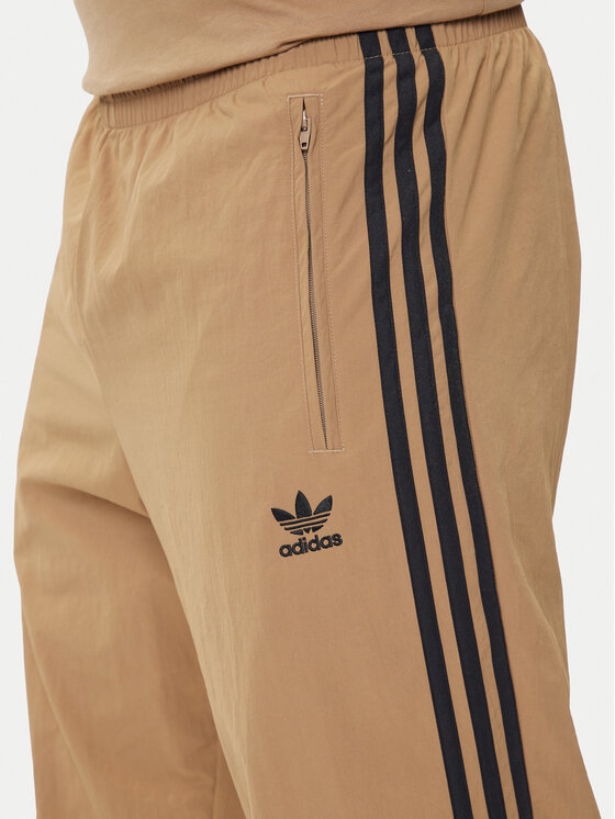 Джоггеры regular fit adicolor Woven Firebird JY1339 Adidas, бежевый — фото 4