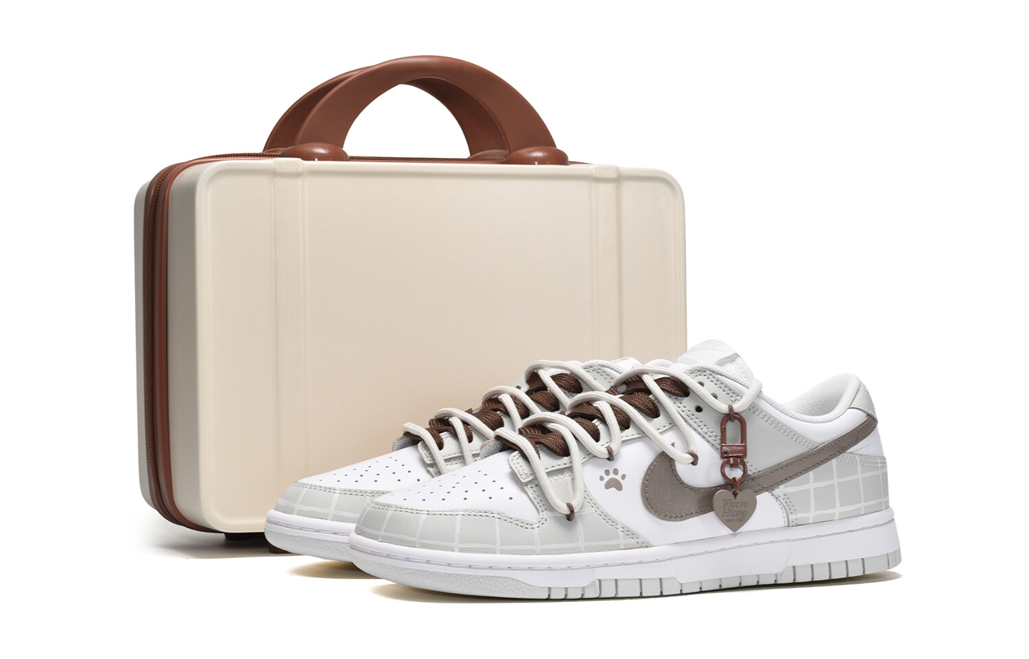 

Женские кроссовки для скейтбординга Nike Dunk