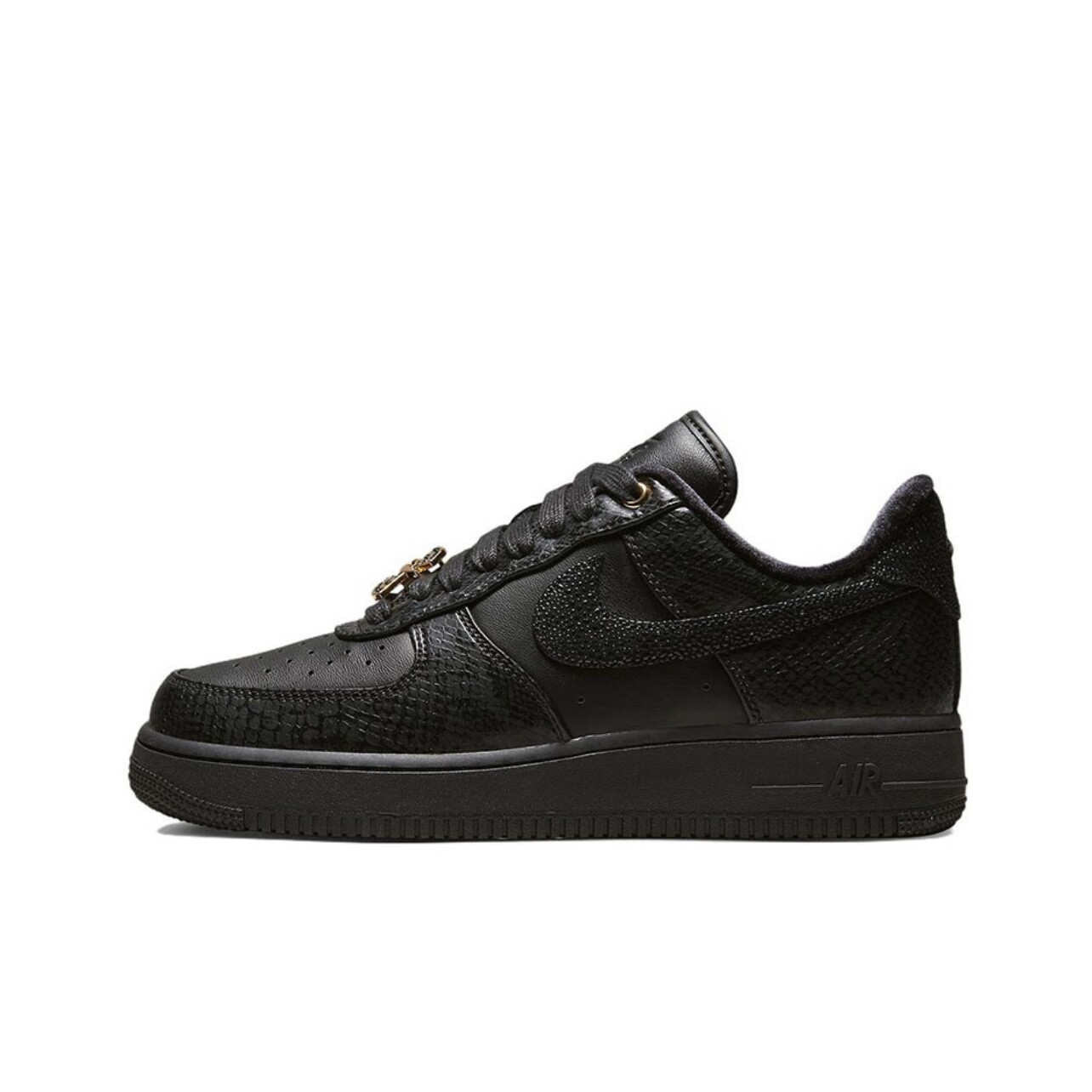 

Женские кроссовки для скейтбординга Nike Air Force 1, Black/Pink