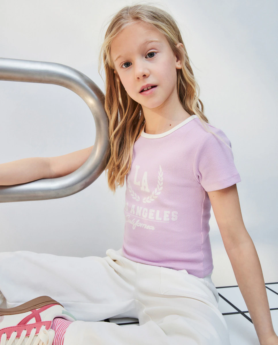 

Футболка для девочек с короткими рукавами и отделкой Kids El Corte Inglés, цвет Rosa