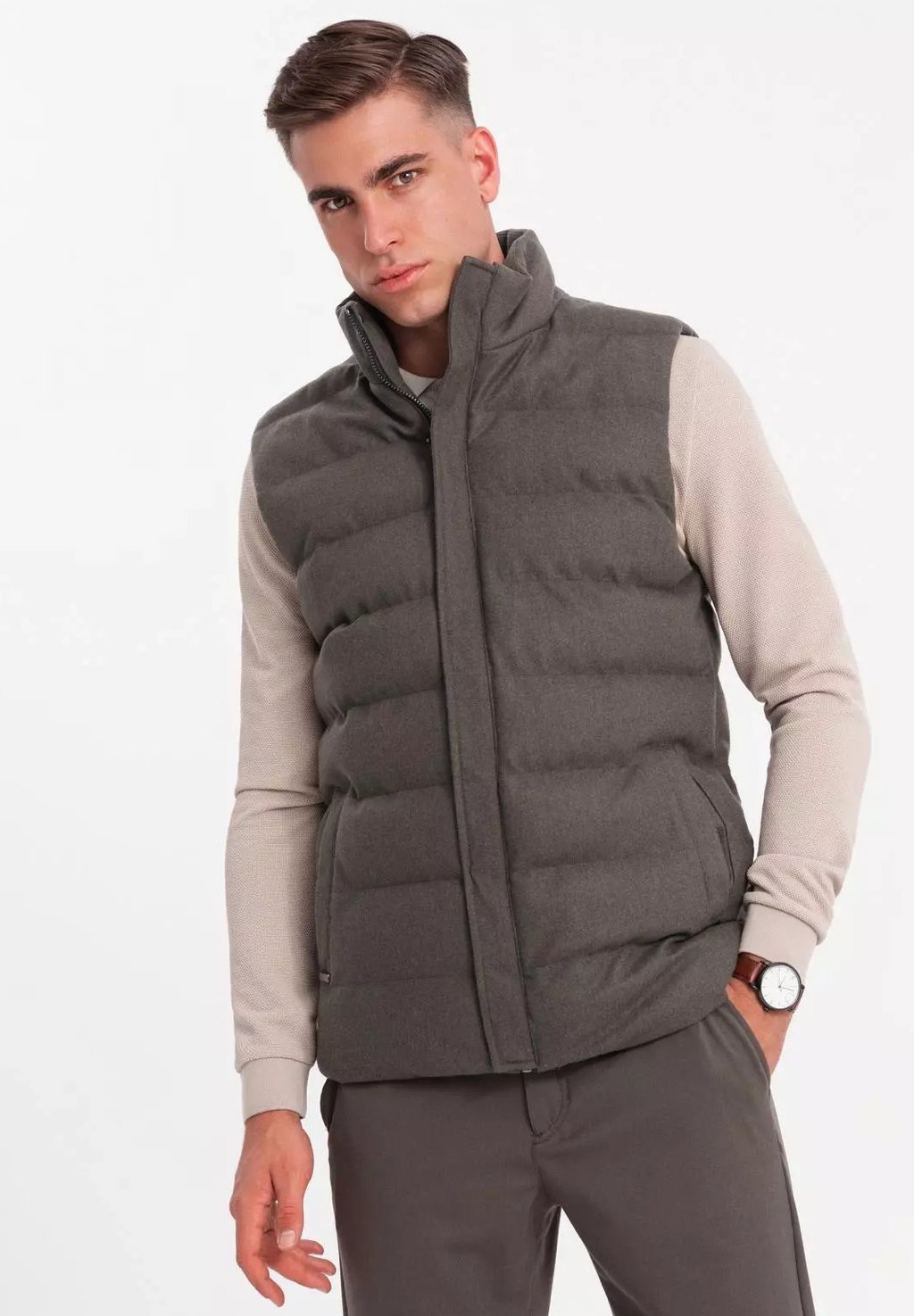 

Жилет QUILTED NON-SLEEVELESS Ombre, оливковый