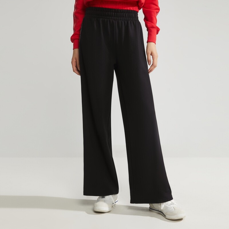 

Джинсы женские Calvin Klein, черный