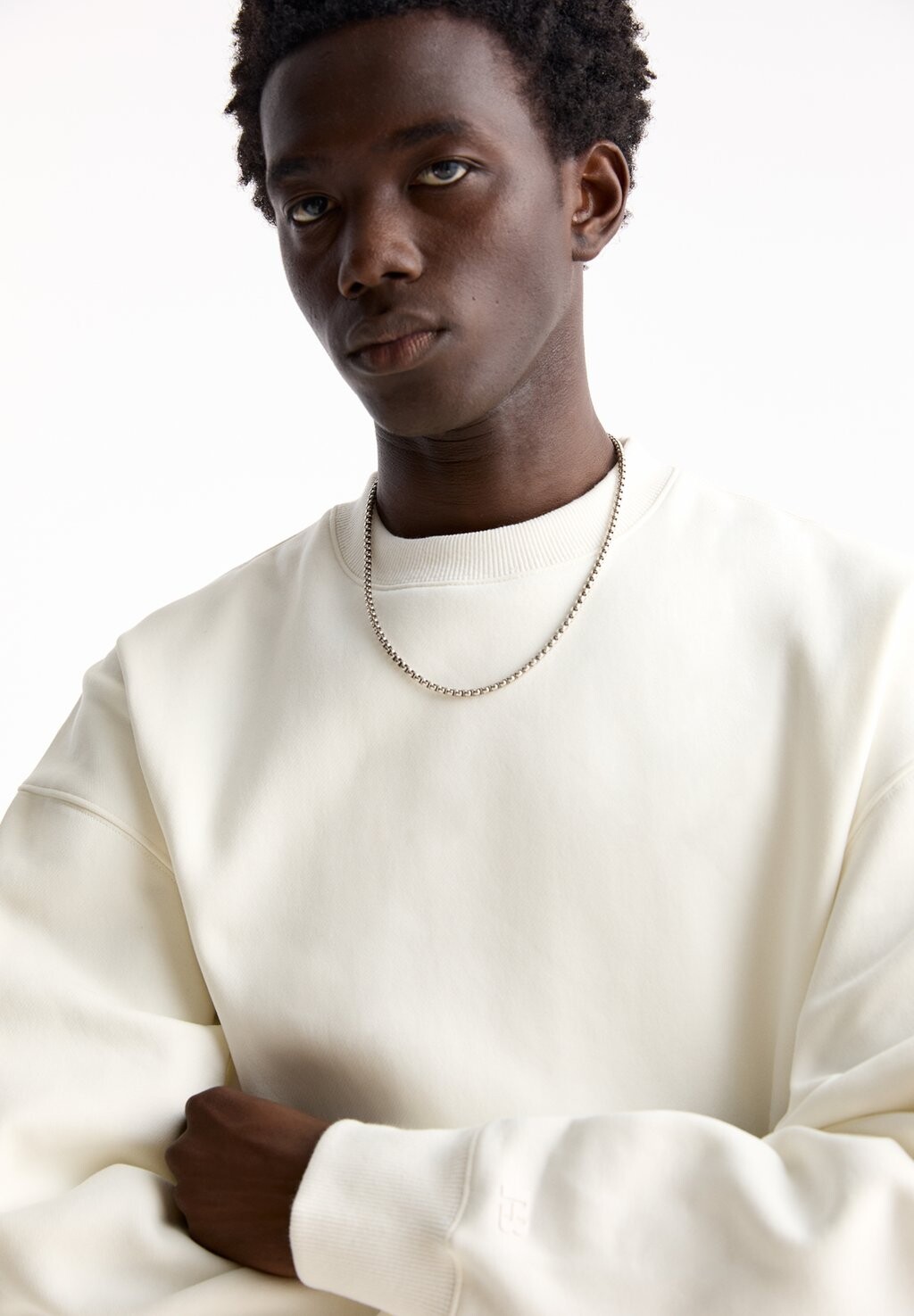 

Толстовка ROUND NECK PULL&BEAR, белый