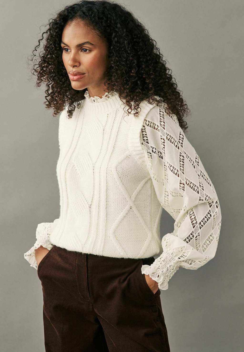 

Джемпер PETITE FIT HIGH NECK COLLAR LACE LAYER Next, бежевый