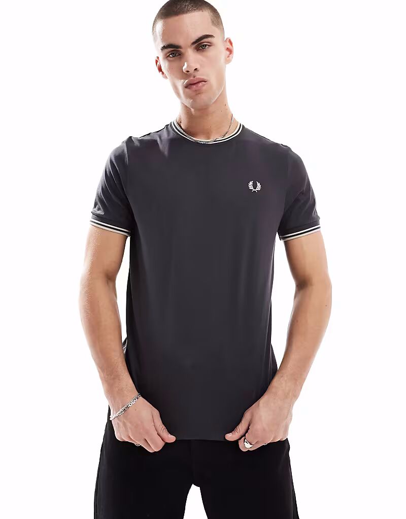 

Футболка Fred Perry с двумя краями темно-серого цвета