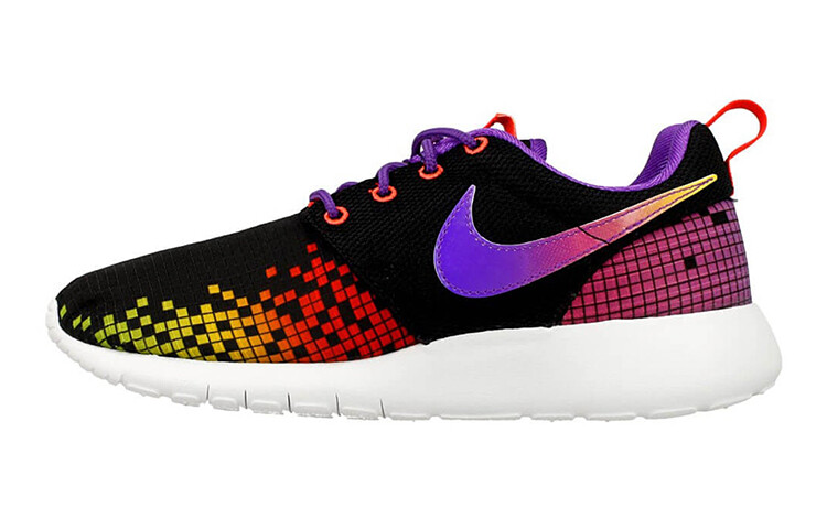 

Кроссовки женские Roshe One Running с низким верхом, черные/фиолетовые Nike