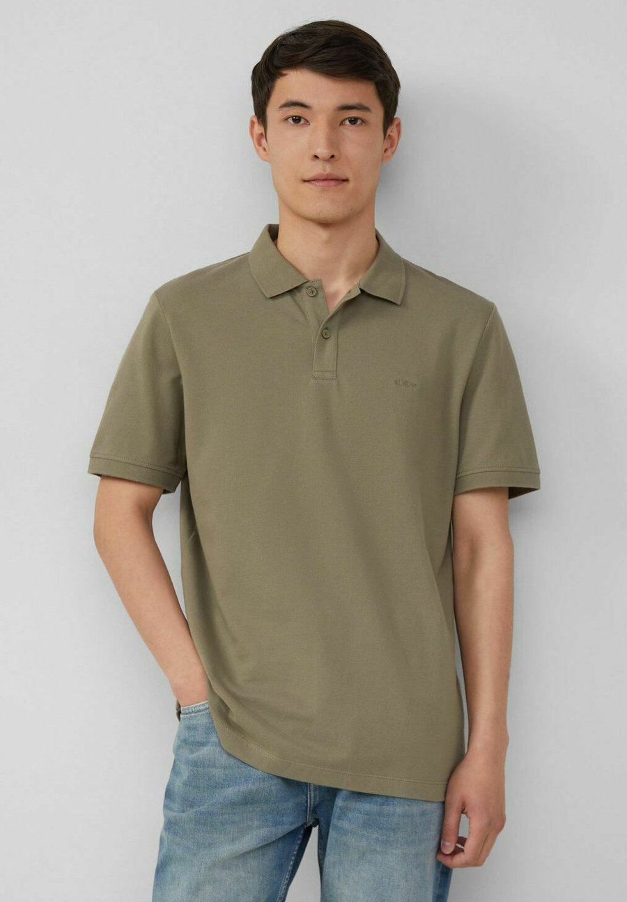 

Поло s.Oliver BASIC KNOPFLEISTE KRAGEN STÜCK, Olive, Хаки, Поло s.Oliver BASIC KNOPFLEISTE KRAGEN STÜCK, Olive