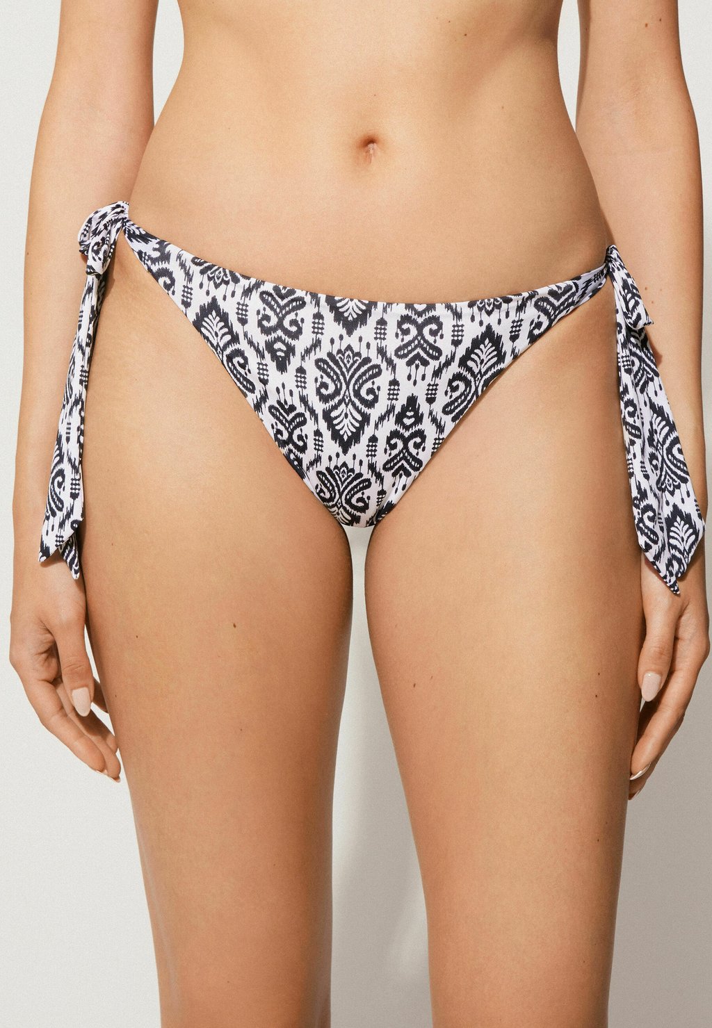 

Плавки бикини Tezenis, белый