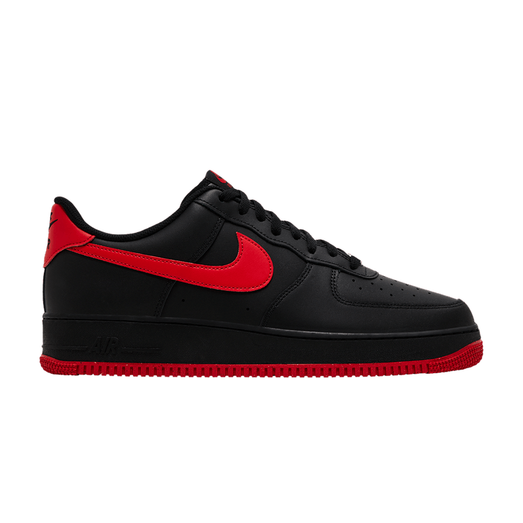 

Кроссовки Nike Air Force 1 '07 'Bred', черный