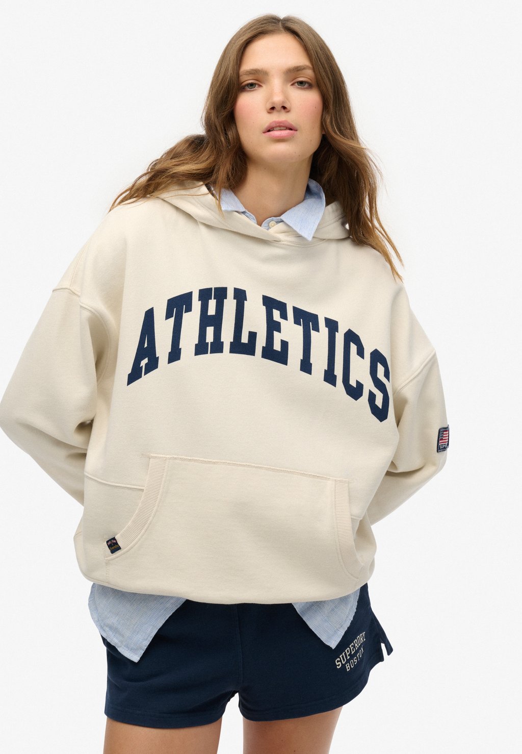 

Толстовка ATHLETIC ESSENTIALS - Hoodie Superdry, белый