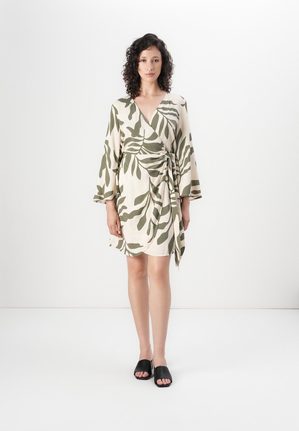

Повседневное платье SEZEN LIFE SHORT DRESS JDY, кремовый