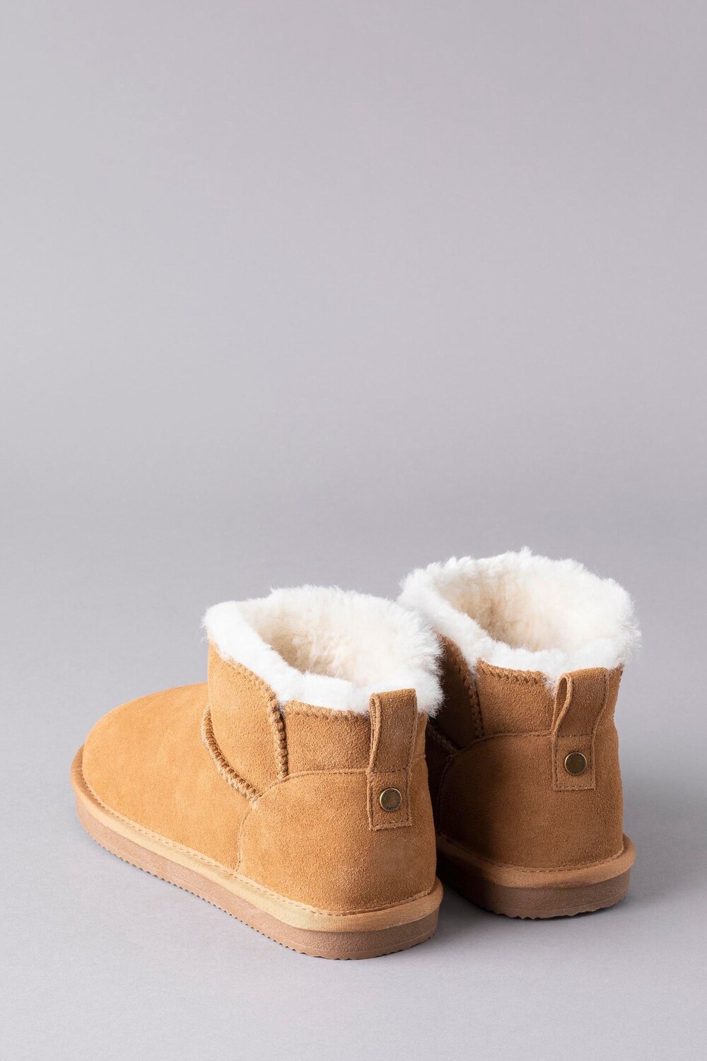 Кожаные тапочки Lakeland GreyLadies и ботильоны из овчины Lakeland Leather, коричневый — фото 3