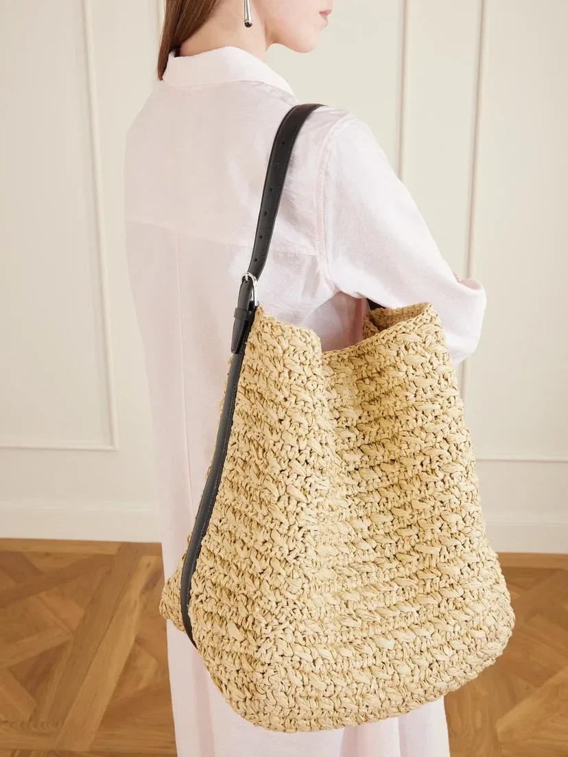 Сумка на плечо из рафии с кожаной отделкой TOTEME, бежевый — фото 2