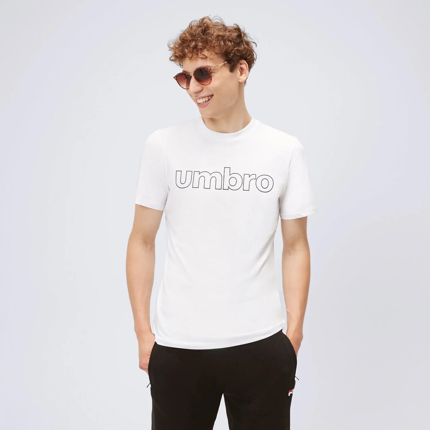 

Футболка Umbro с линейным логотипом, белый