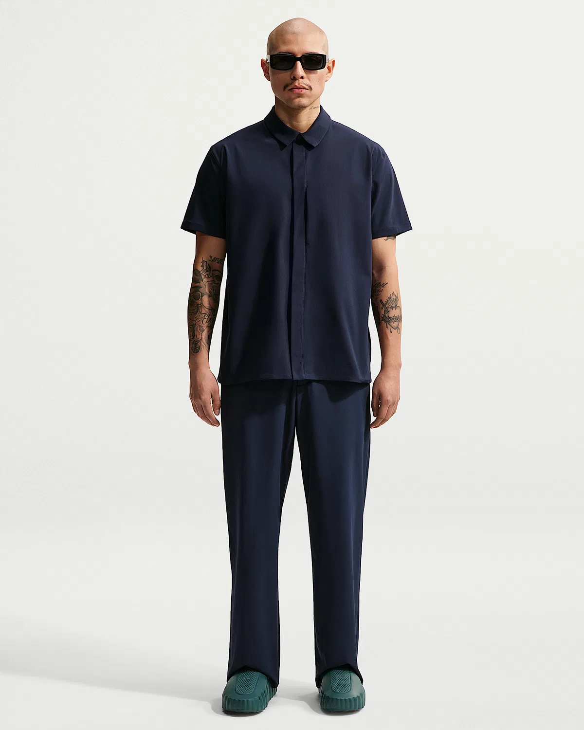 Мужские брюки-чинос Nike 24.7 PerfectStretch Dri-FIT свободного кроя, Obsidian/Dark Obsidian