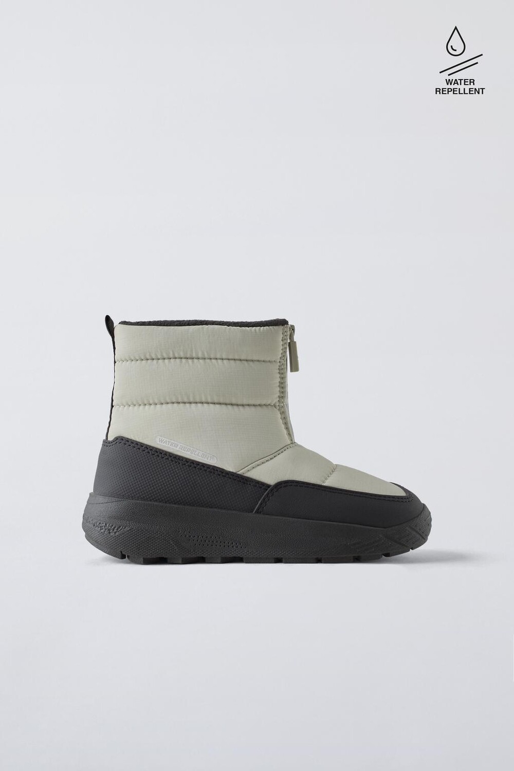 

Водоотталкивающие ботинки из коллекции лыжных ботинок ZARA, белый