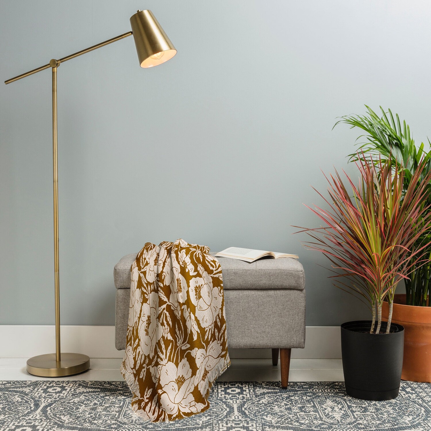 

Holli Zollinger Плед Indra Poppy цвета охры Deny Designs, цвет Brown