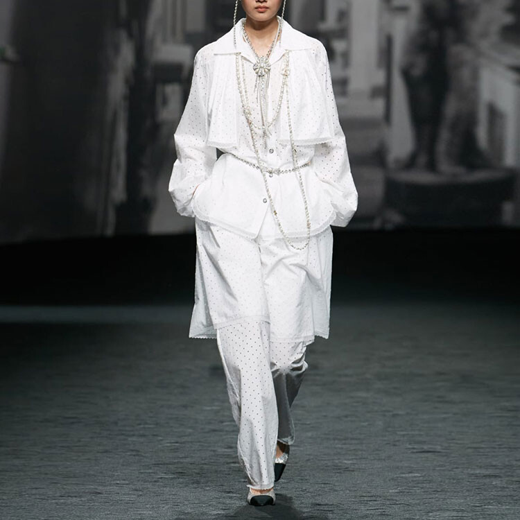 

Рубашка женская белая Chanel