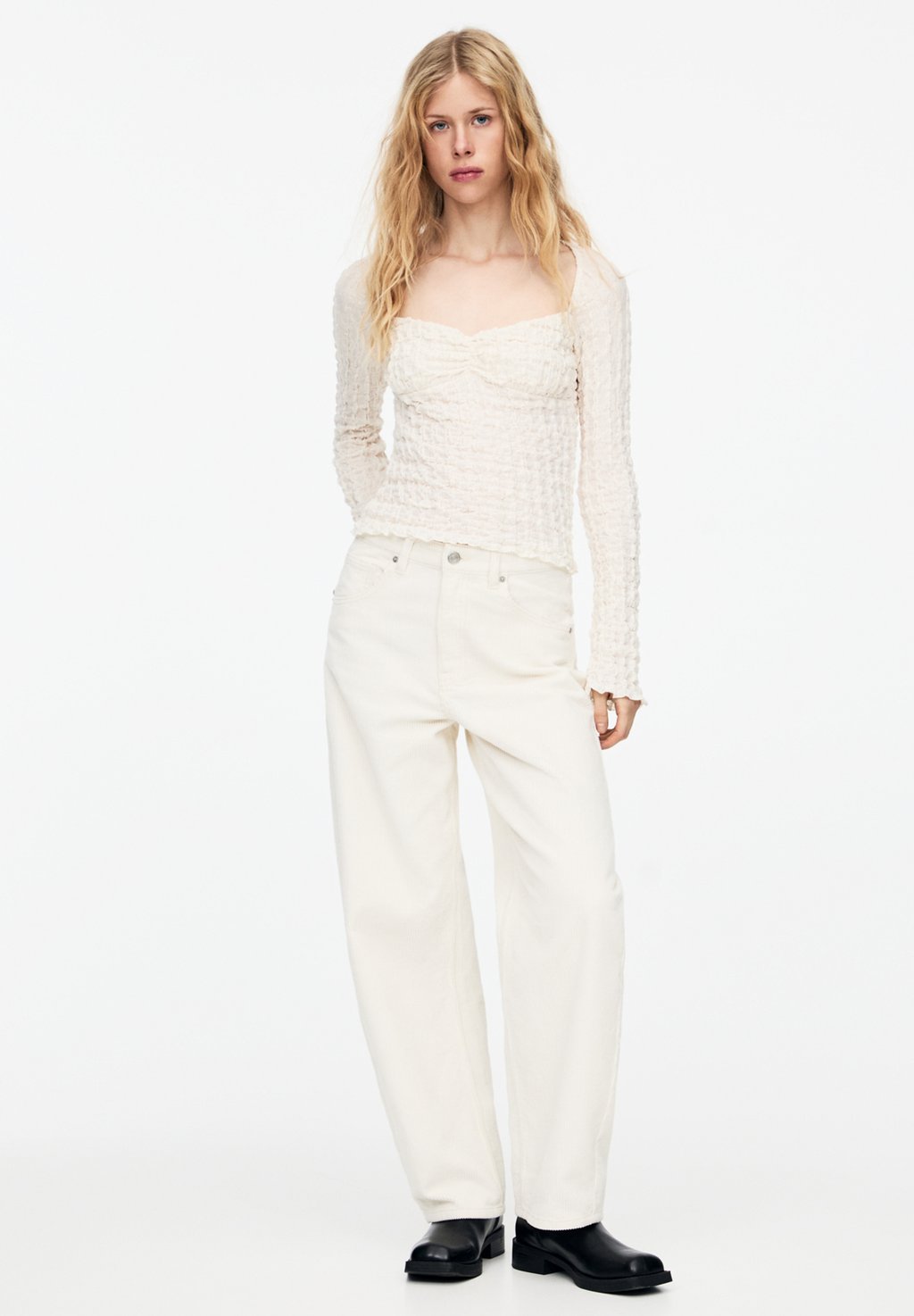 

Топ с длинными рукавами TEXTURED CORSETRY-INSPIRED PULL&BEAR, бежевый