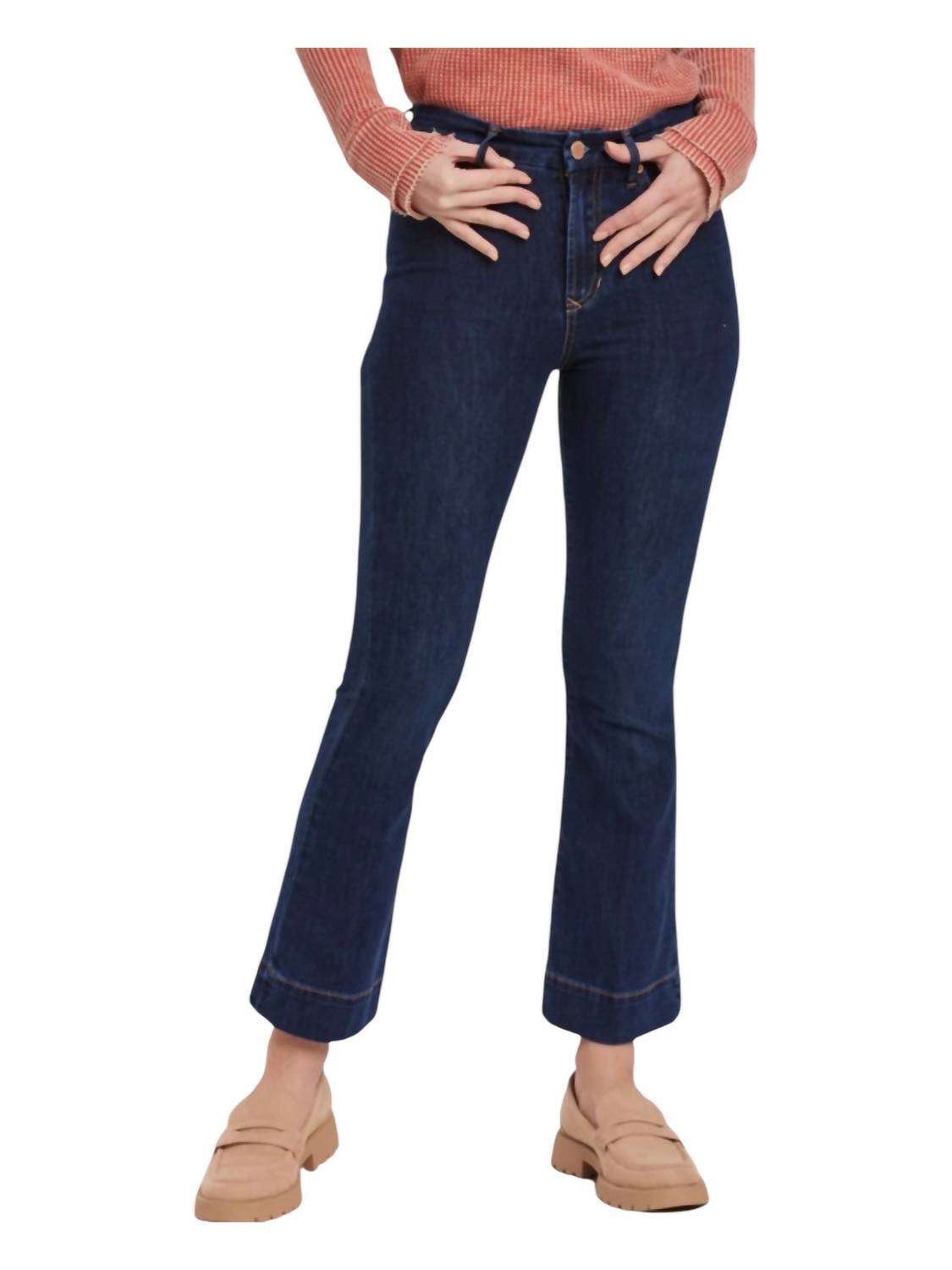

Джинсы-клеш Jeanne пользуются спросом у звезд DEAR JOHN DENIM, цвет star demand
