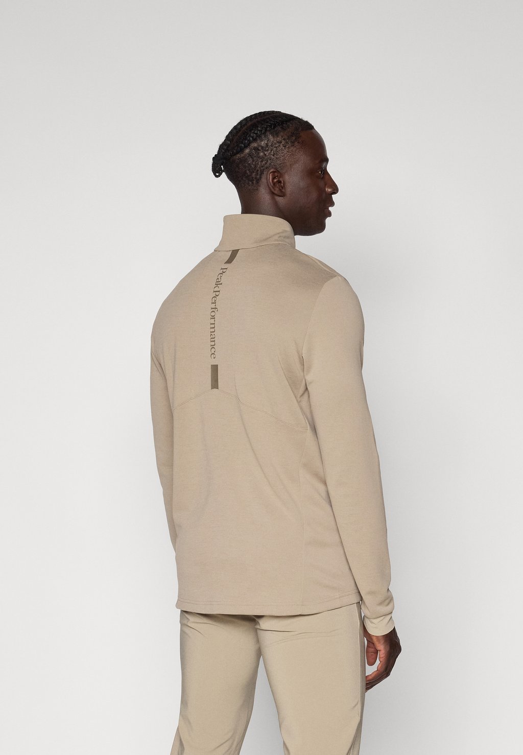 

Футболка с длинным рукавом CHASE HALF ZIP Peak Performance, бежевый