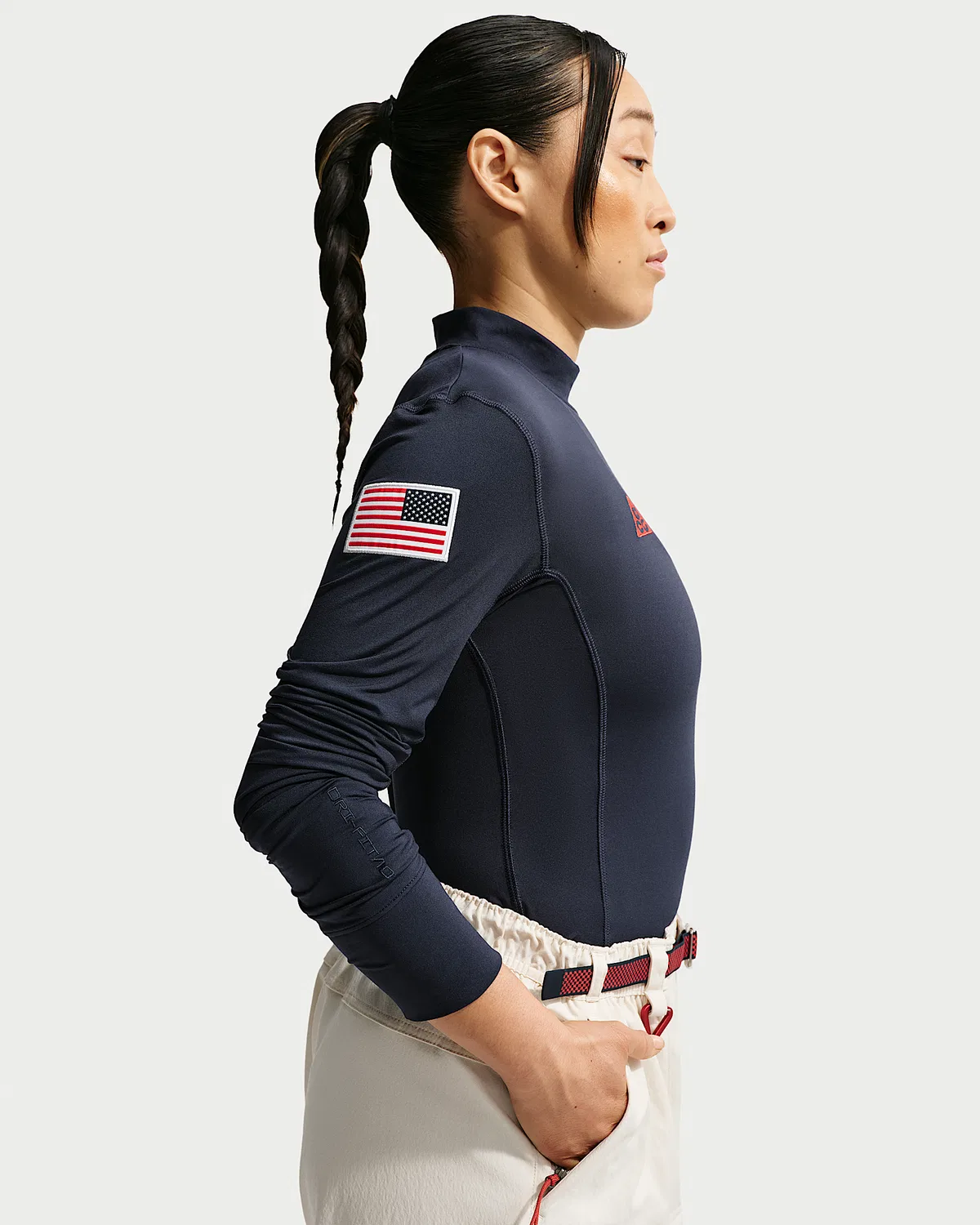 Женский топ Nike ACG x United States Paralympic Team Dri-FIT ADV UV, Obsidian/Chile Red — фото 3