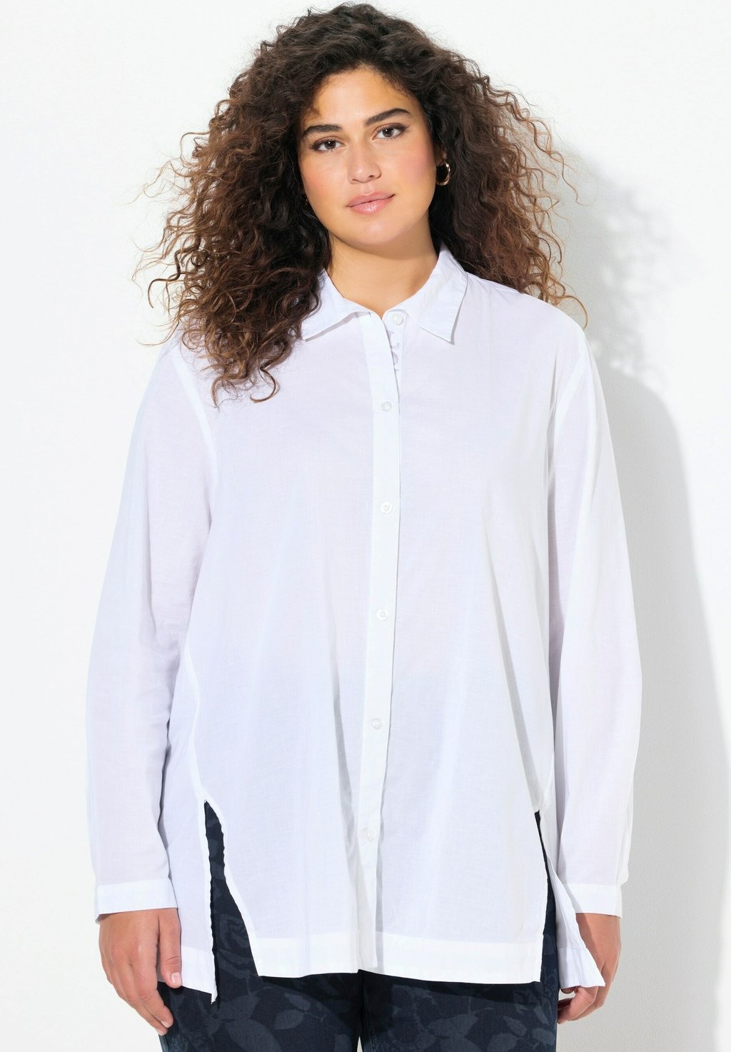 

Блузка на пуговицах HIDDEN TRIM LONG SLEEVE Ulla Popken, белый