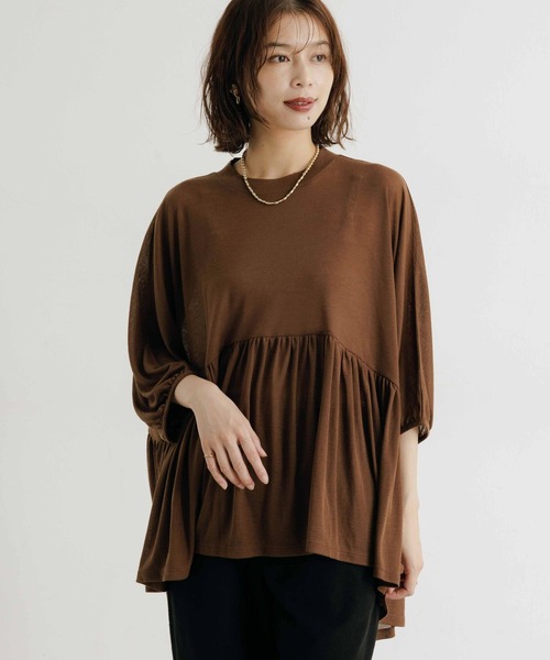 

Футболка с рукавами «летучая мышь» и сборками Studio CLIP, коричневый