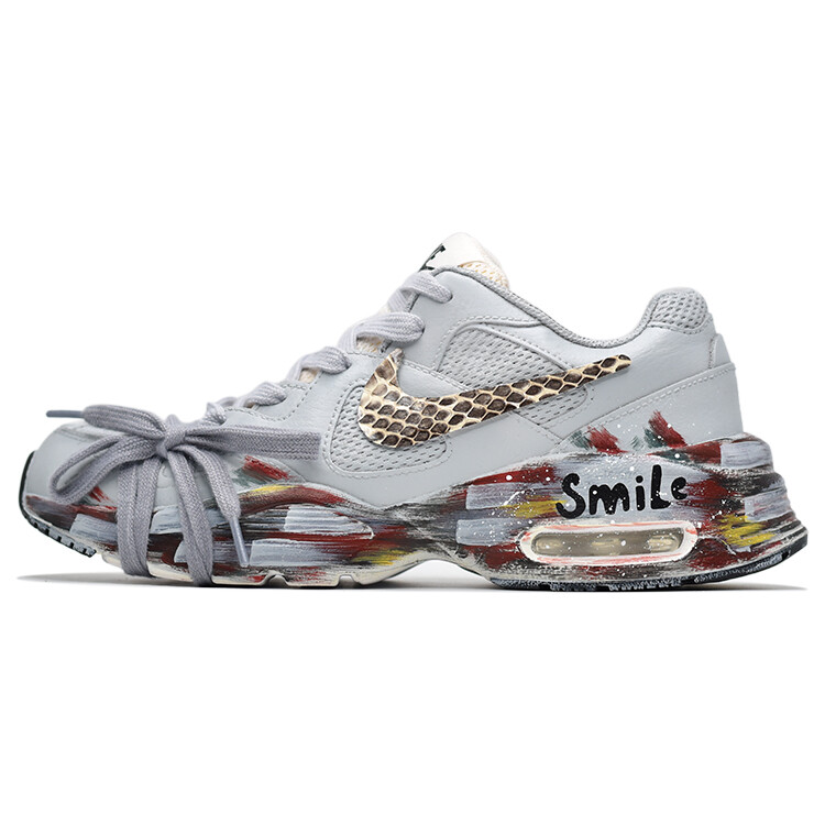 

Кроссовки Air Max Fusion женские с низким верхом серо-красные Nike