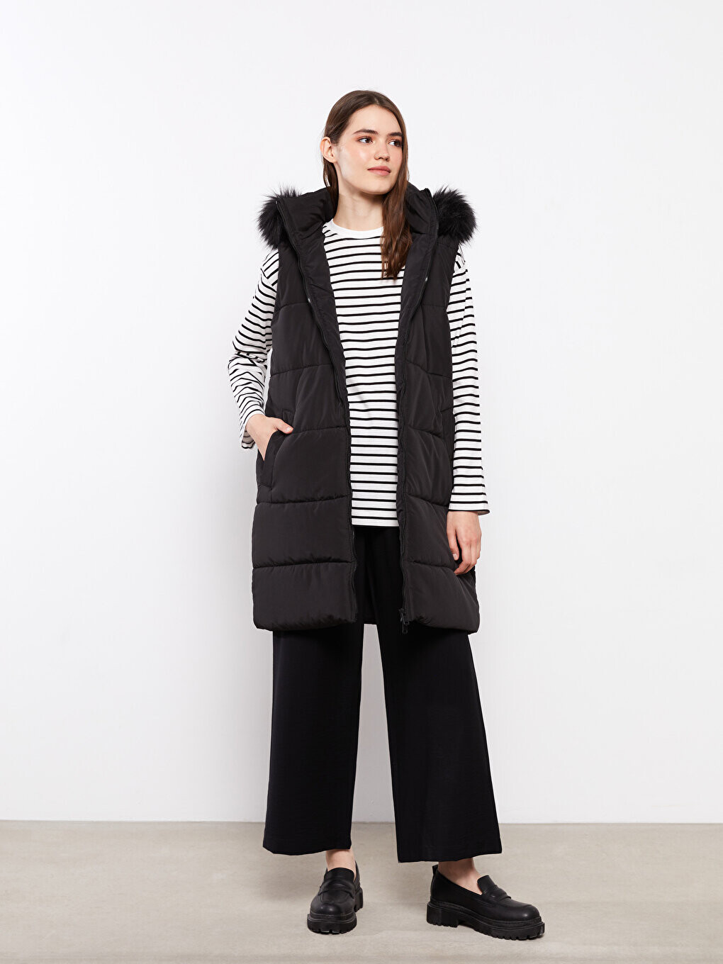 

Женский однотонный пуховик с капюшоном LCW Modest, новый черный