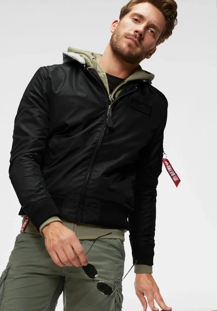 

Куртка-бомбер Alpha Industries "MA-1 TT HOOD", с капюшоном, черный