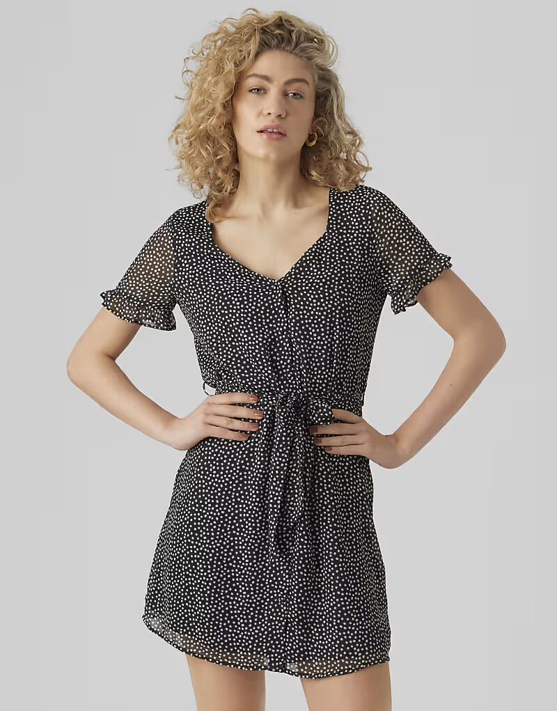 

Платье Vero Moda черного цвета