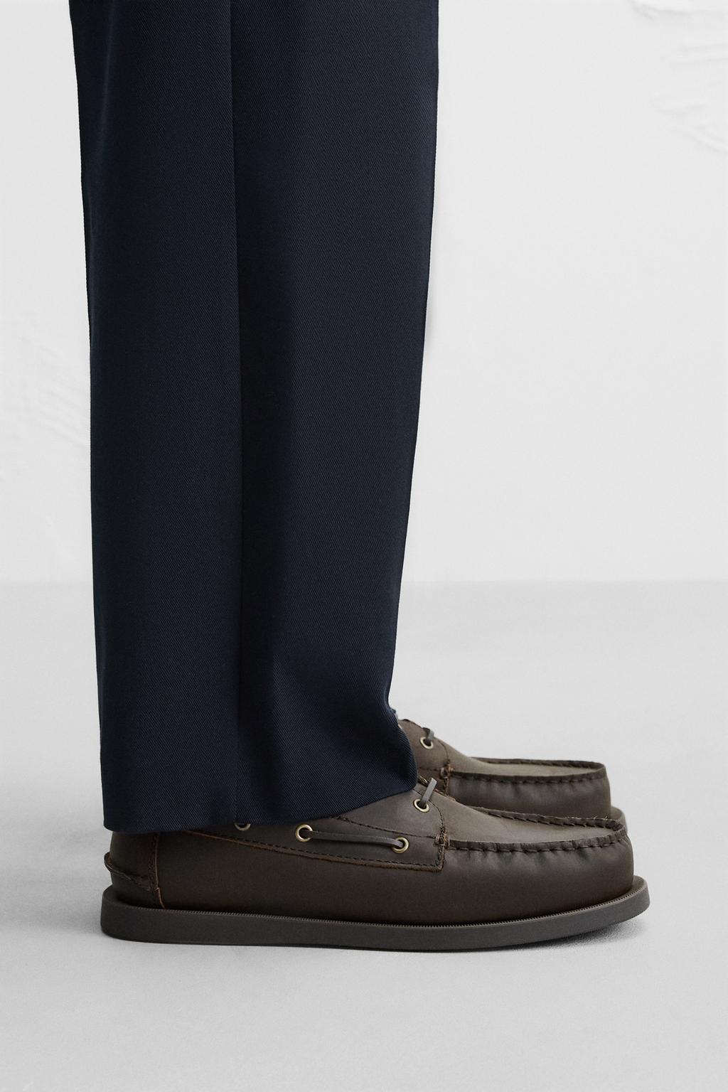 

Кожаные палубные туфли ZARA, коричневый
