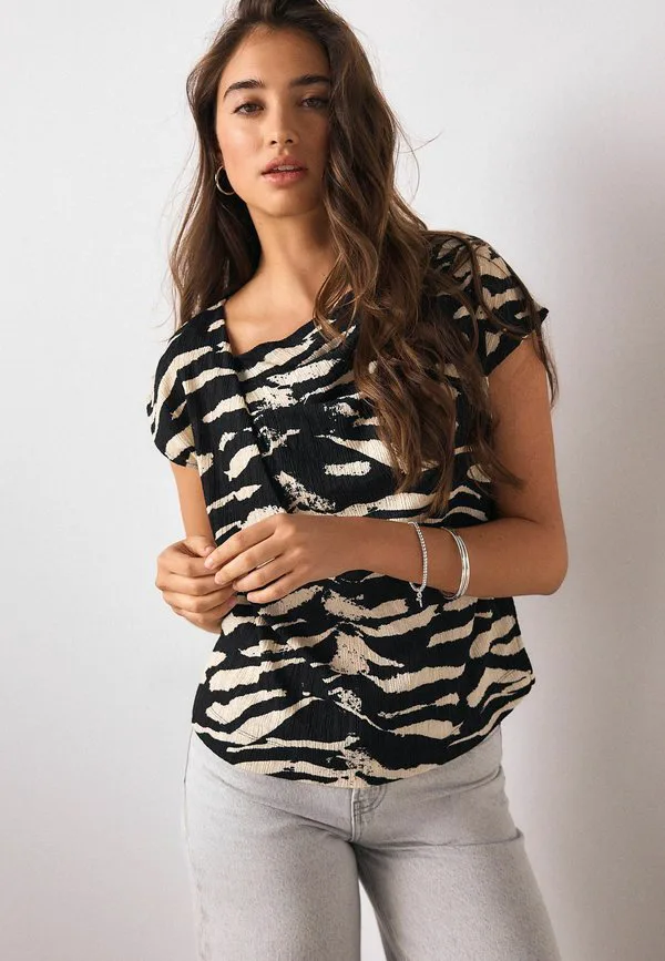 Блузка прямого кроя с асимметричными складками и короткими рукавами Next, Zebra Print