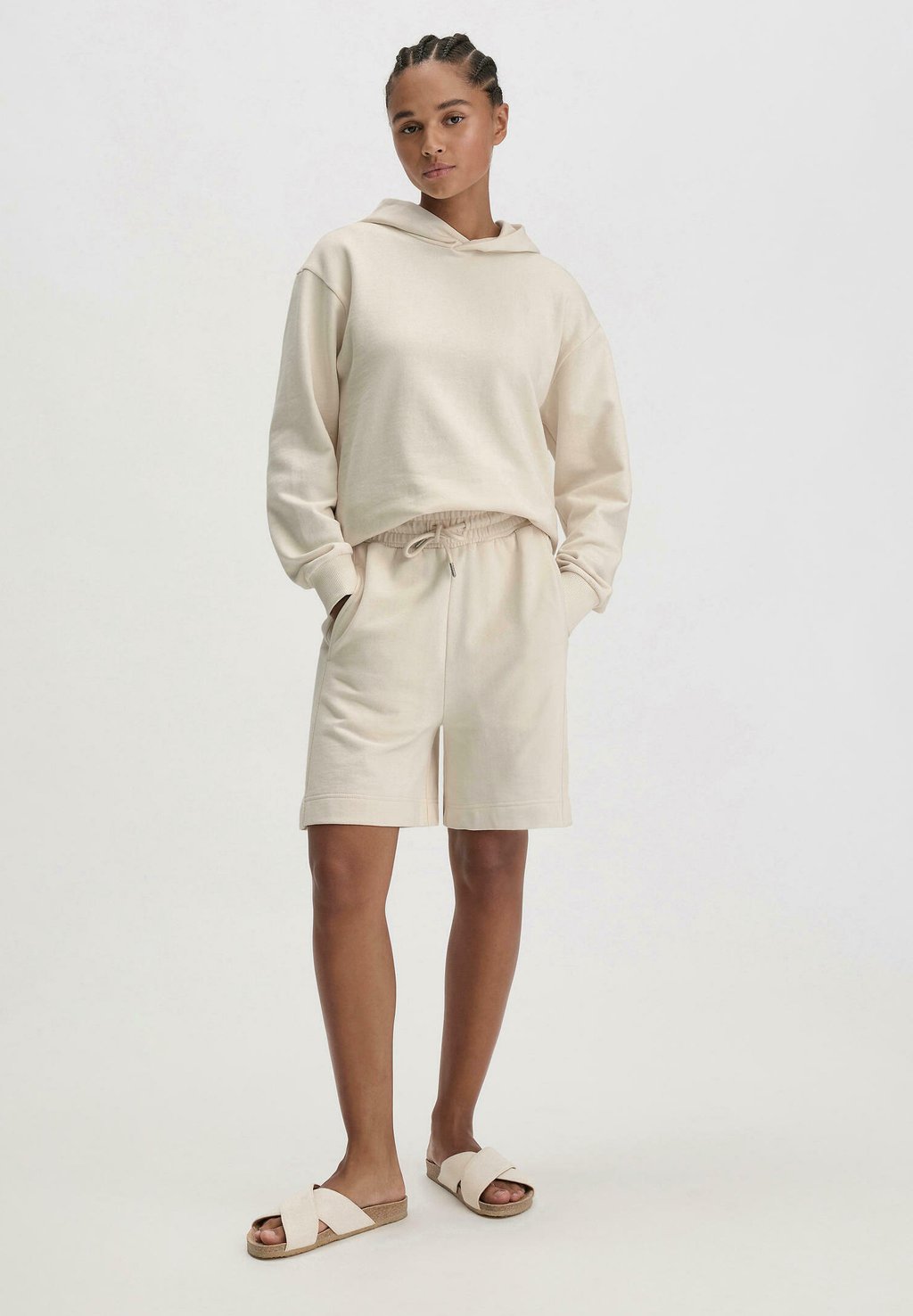 

Шорты Tracksuit bottoms hessnatur, бежевый